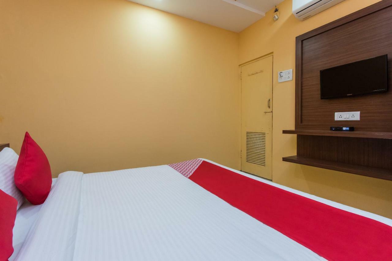 Oyo 17161 Hotel Mahalaxmi Ujjain Luaran gambar