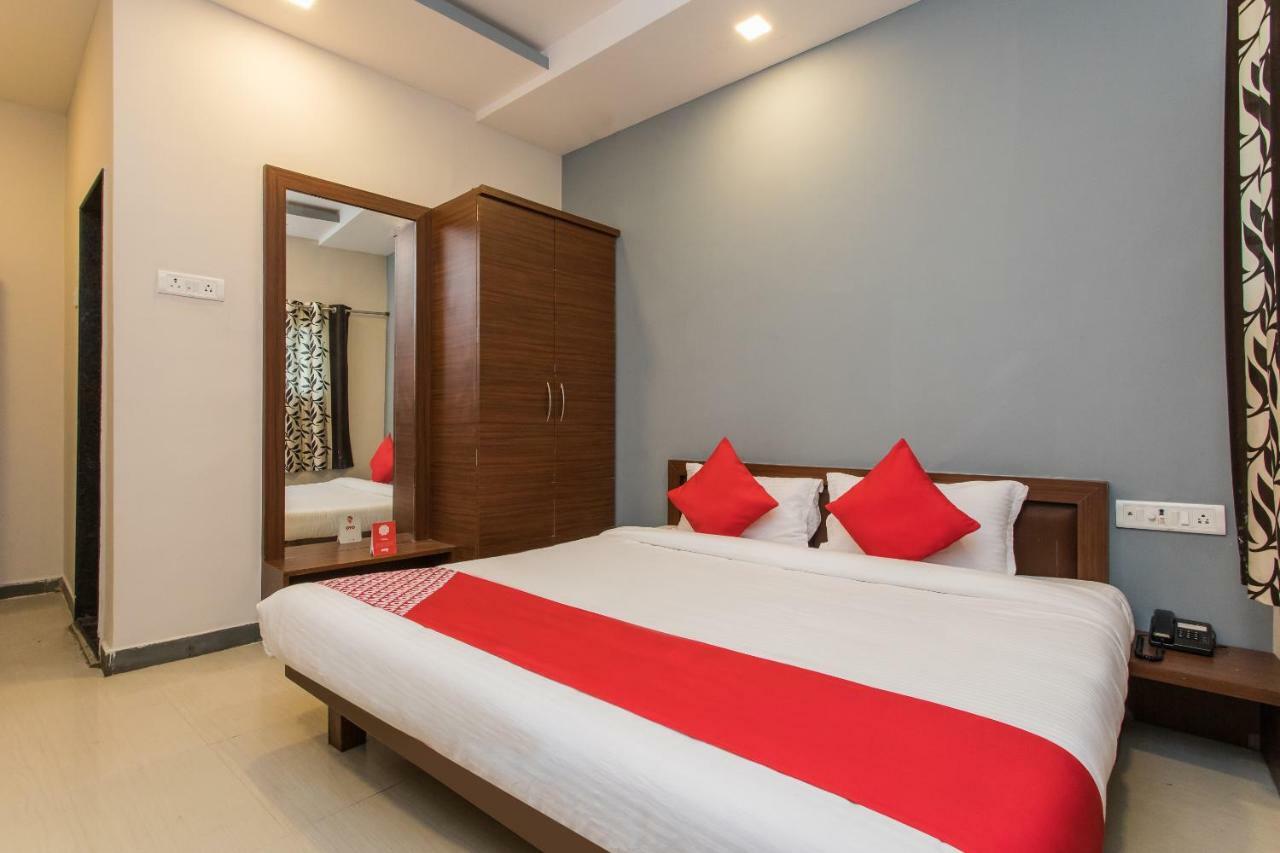 Oyo 17161 Hotel Mahalaxmi Ujjain Luaran gambar